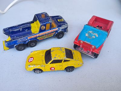 3 vintage models including corgi