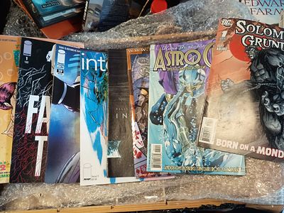 Large lot of comics