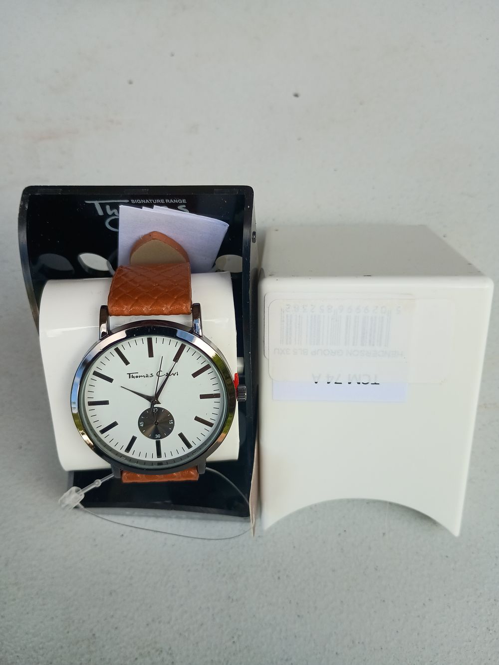Lot 51: Boxed Thomas Calvin watch