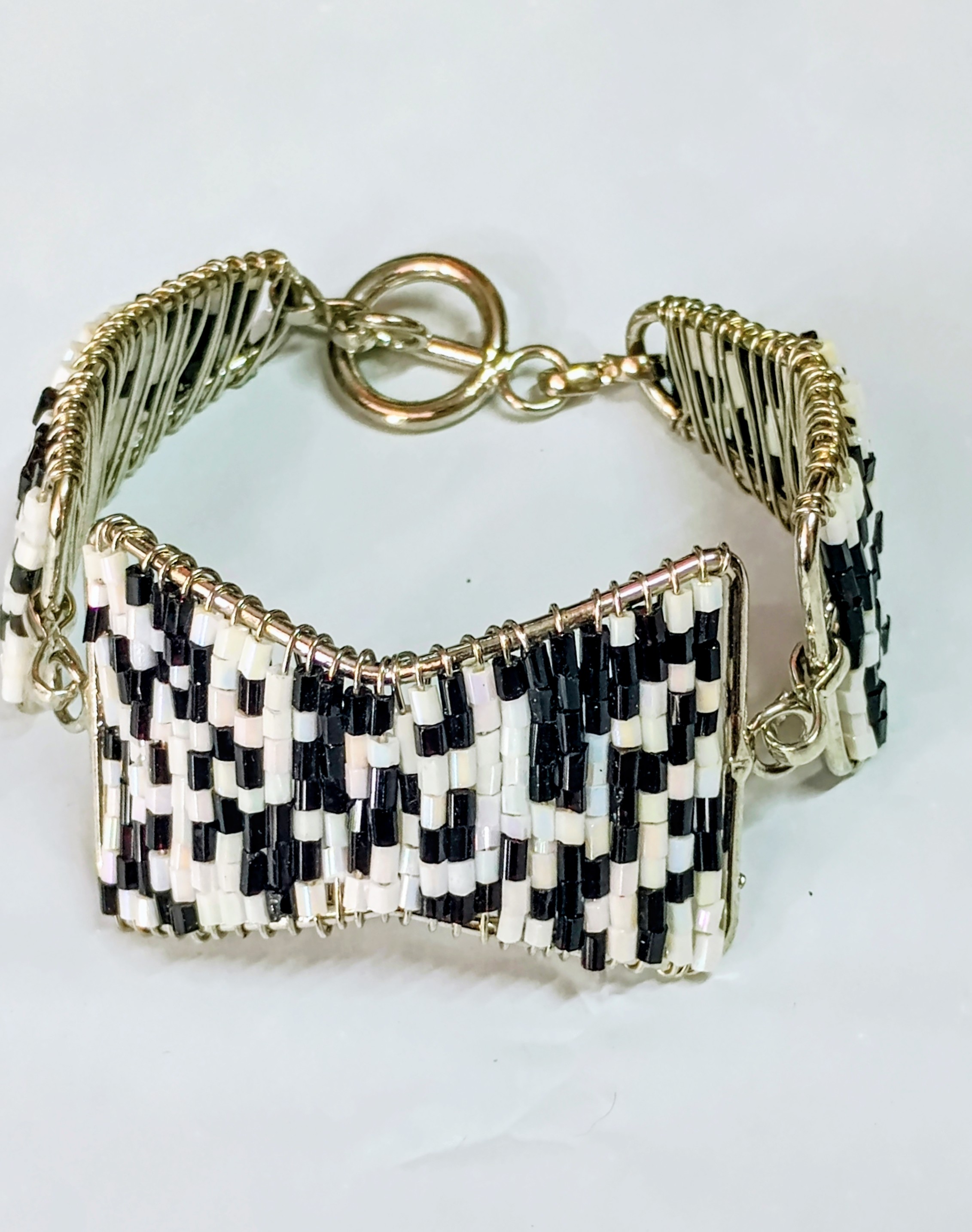 Ladies T-Bar Checkered Bracelet