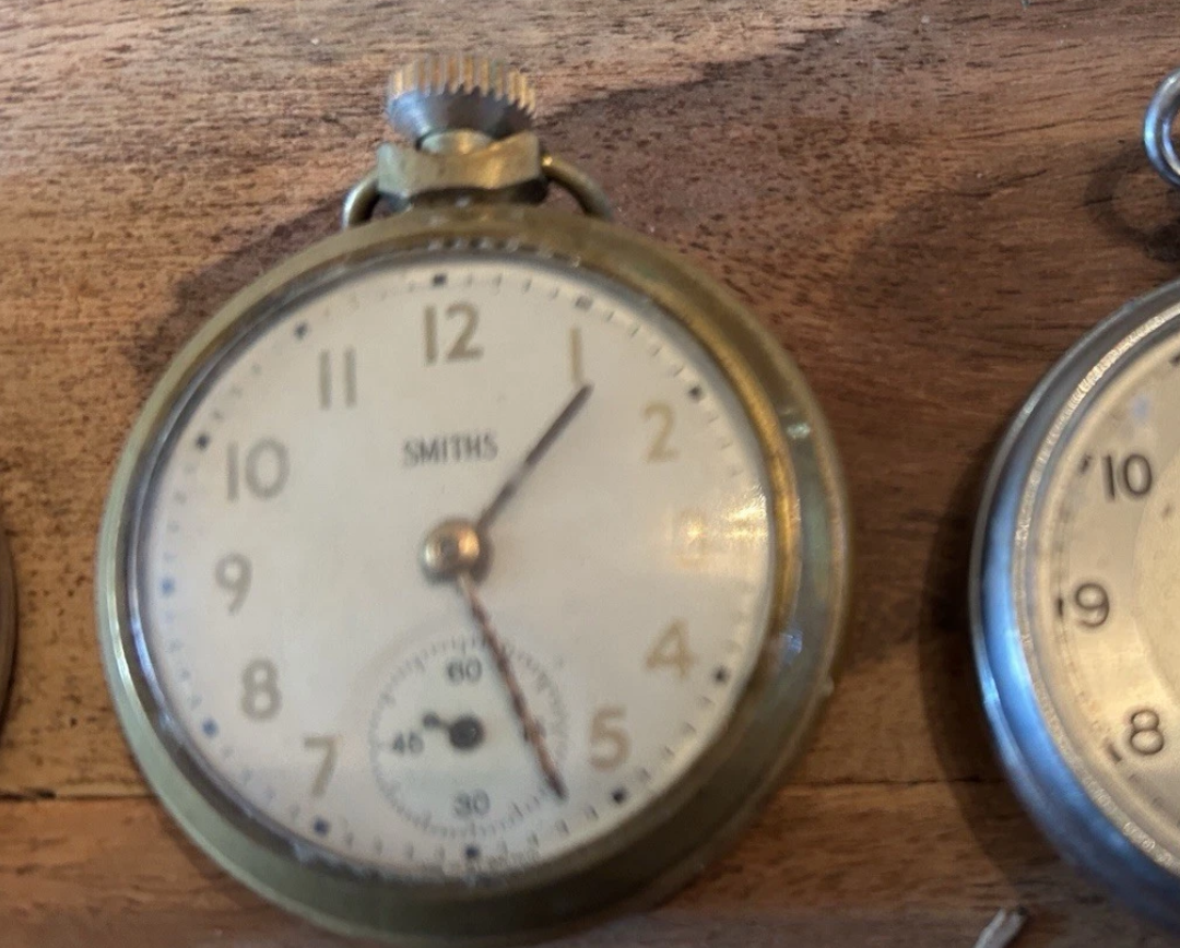 Vintage smiths pocket watch