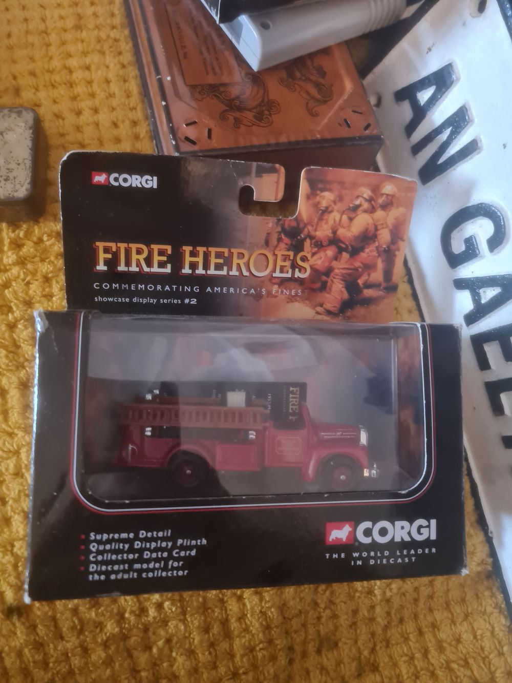 Lot 120a: Corgi fire heroes boxed model