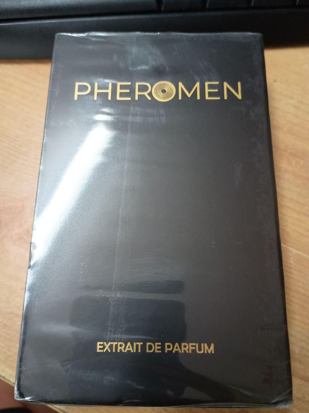 Lot 142: New mens boxed aftershave pheromen