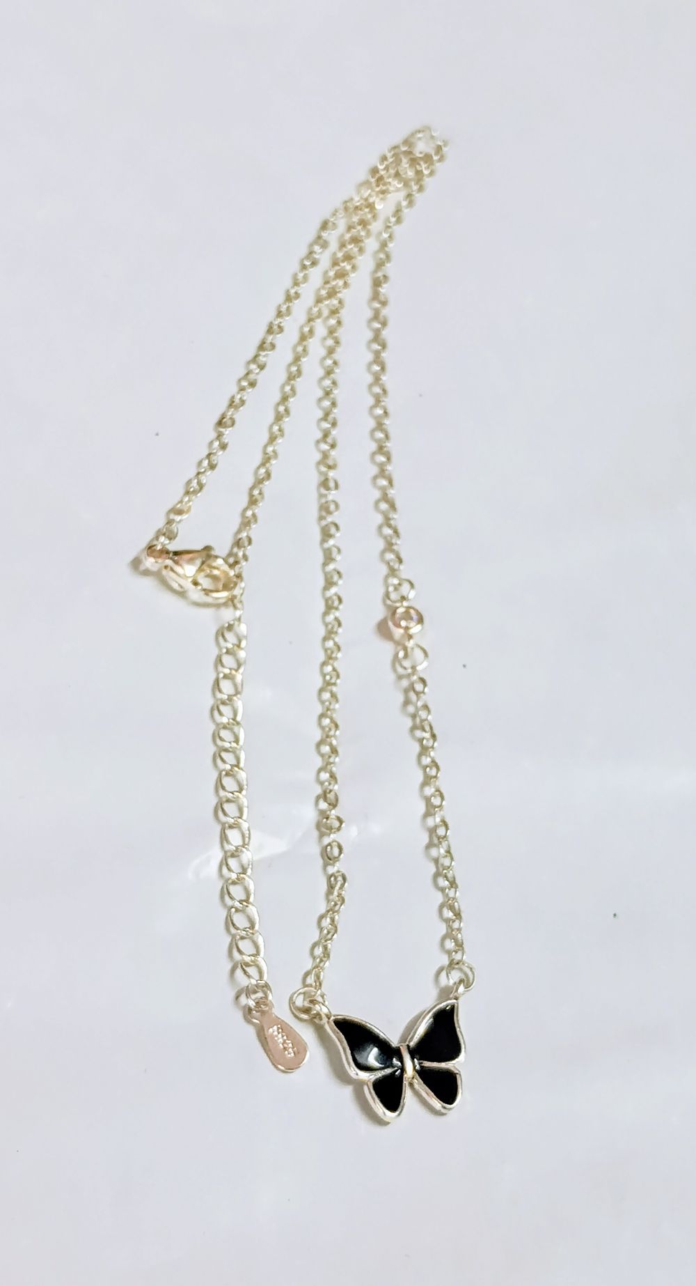 Lot 160: Beautiful S925 Butterfly Pendant Chain