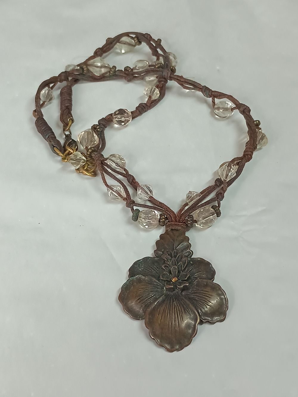 Lot 220: Vintage Detailed Necklace