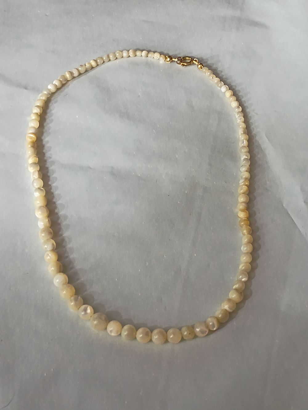 Lot 237: Ladies Beaded necklace