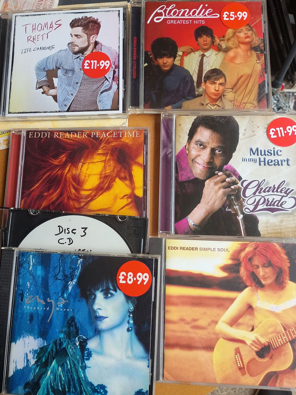 Lot 261: Cd music lot