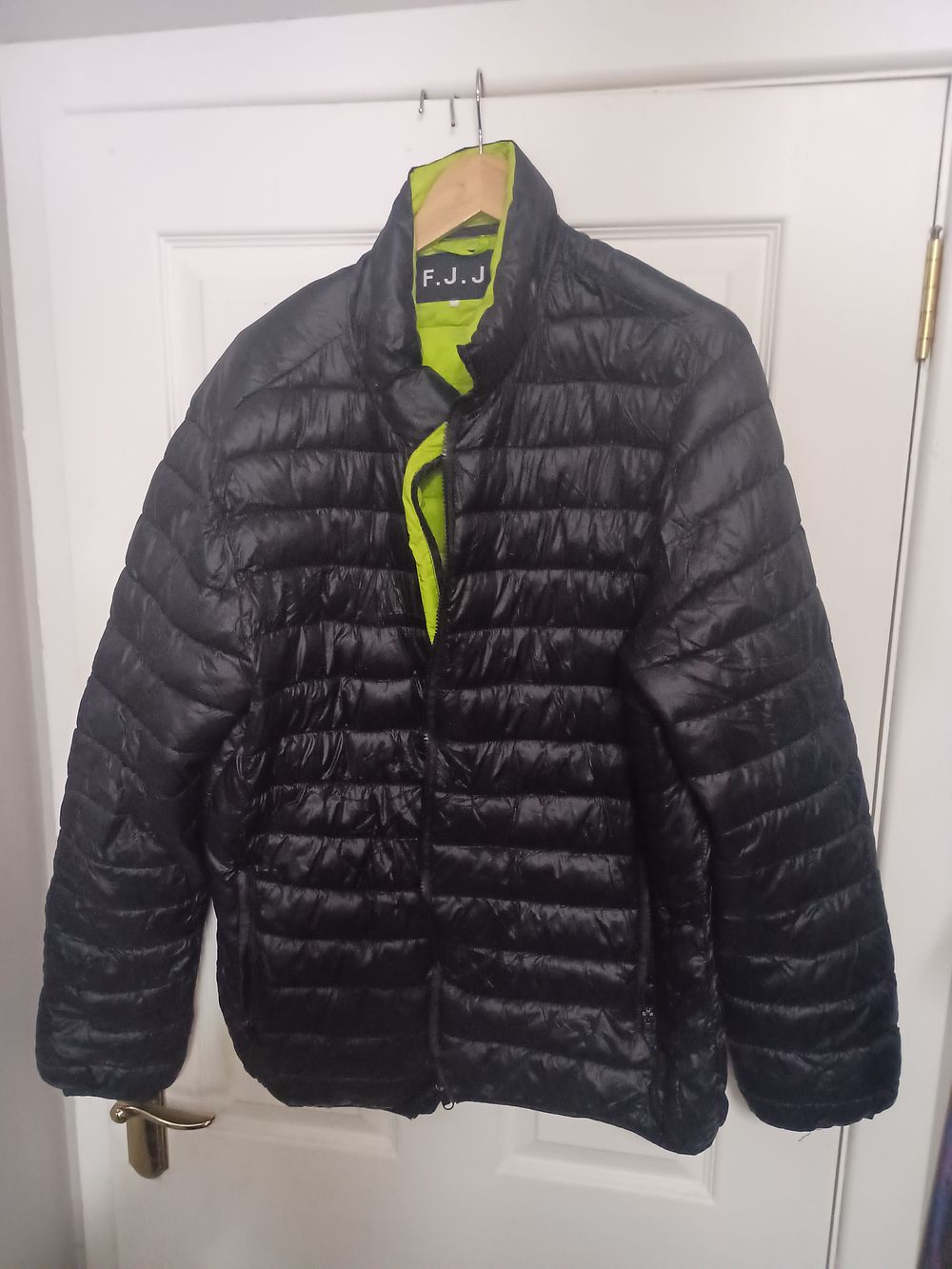 Lot 280: 4 XL jacket
