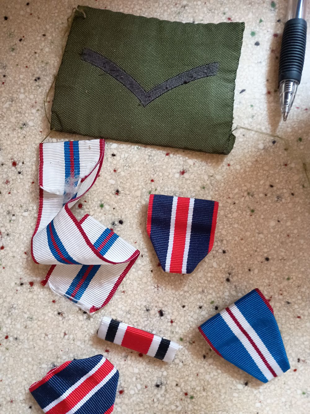 Lot 295: Police/military ribbons etc
