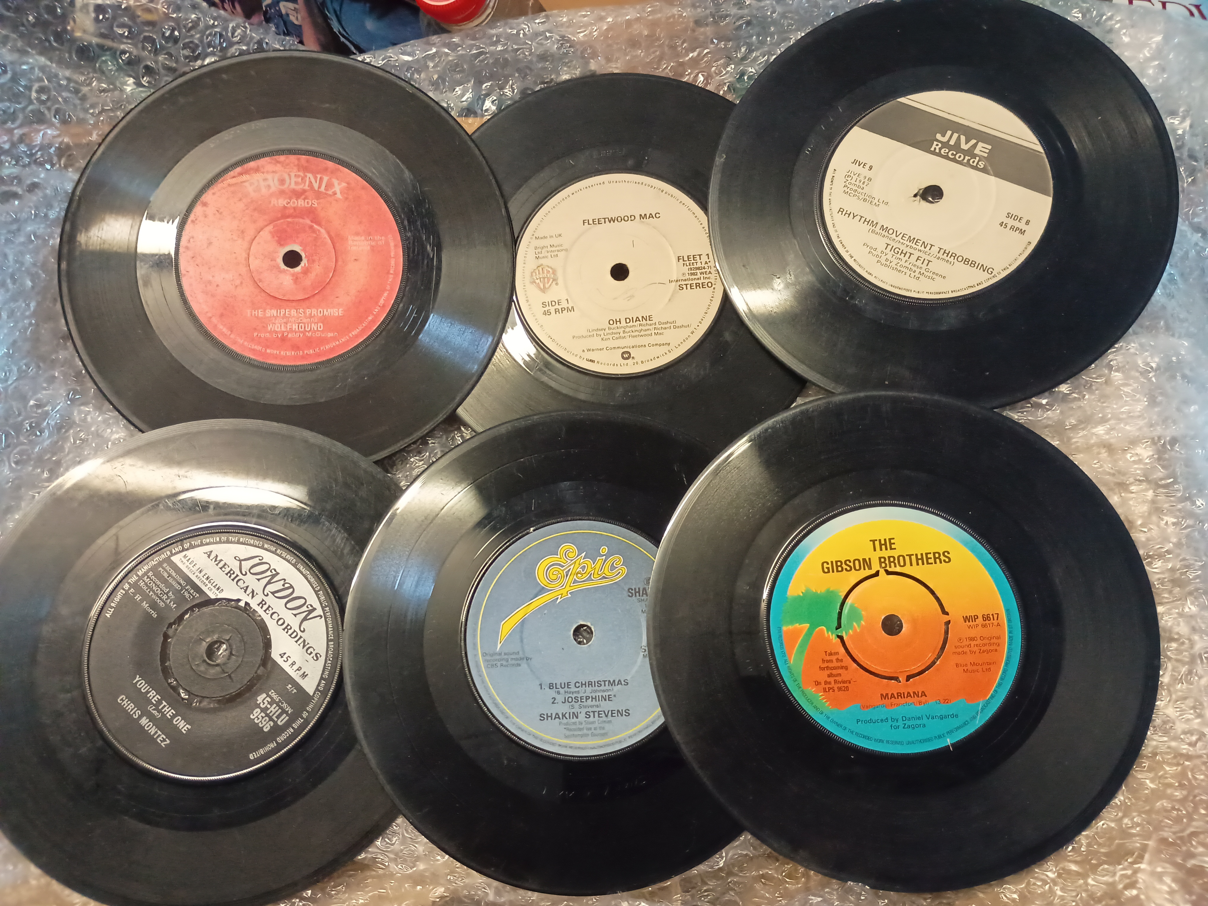 Lots of 45s including fleetymac