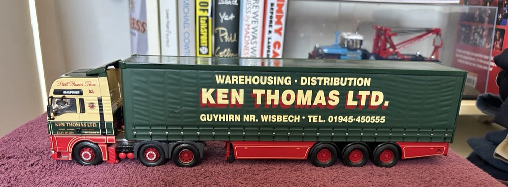 Lot 202: Model Corgi Lorry 1.50 Ken Thomas