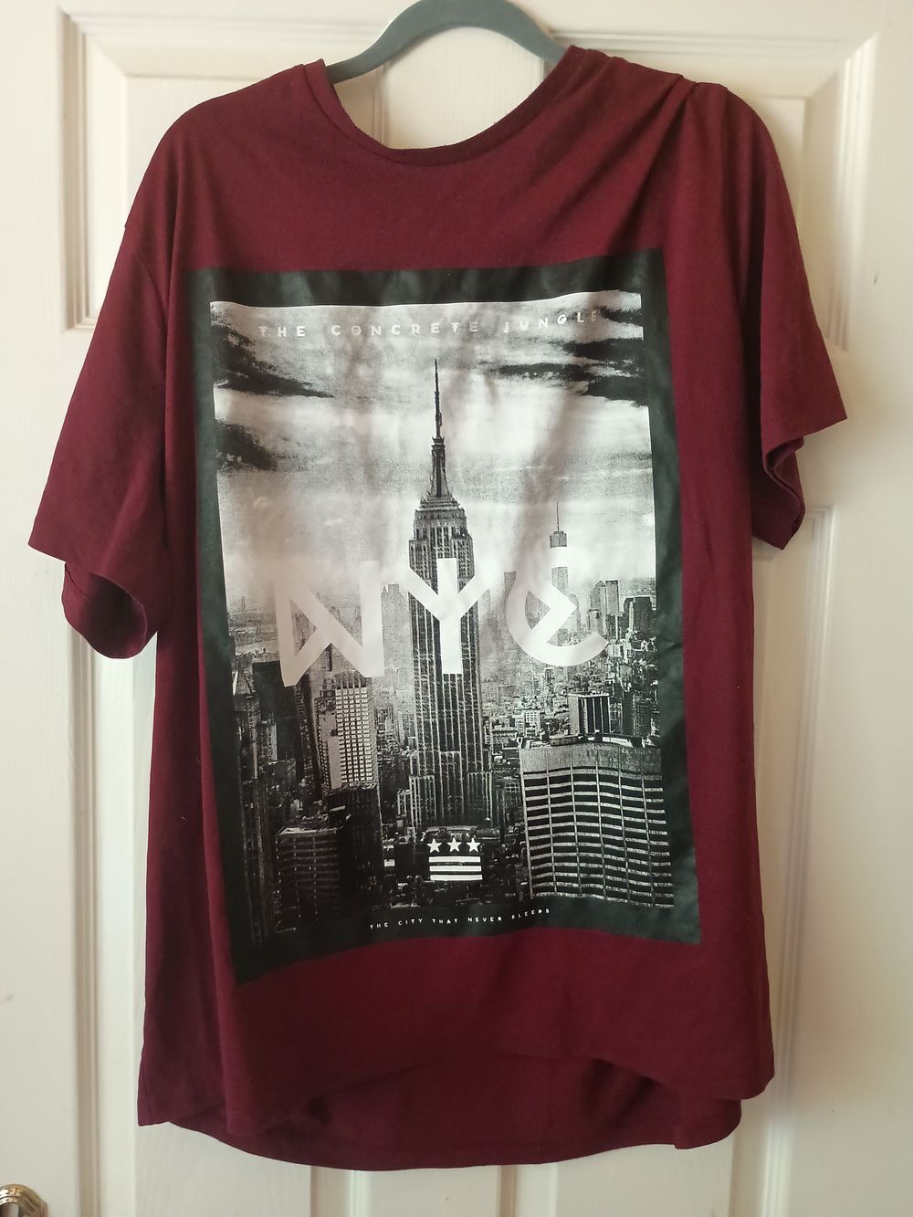 Lot 224: Mens 2xl Graphic T-shirt