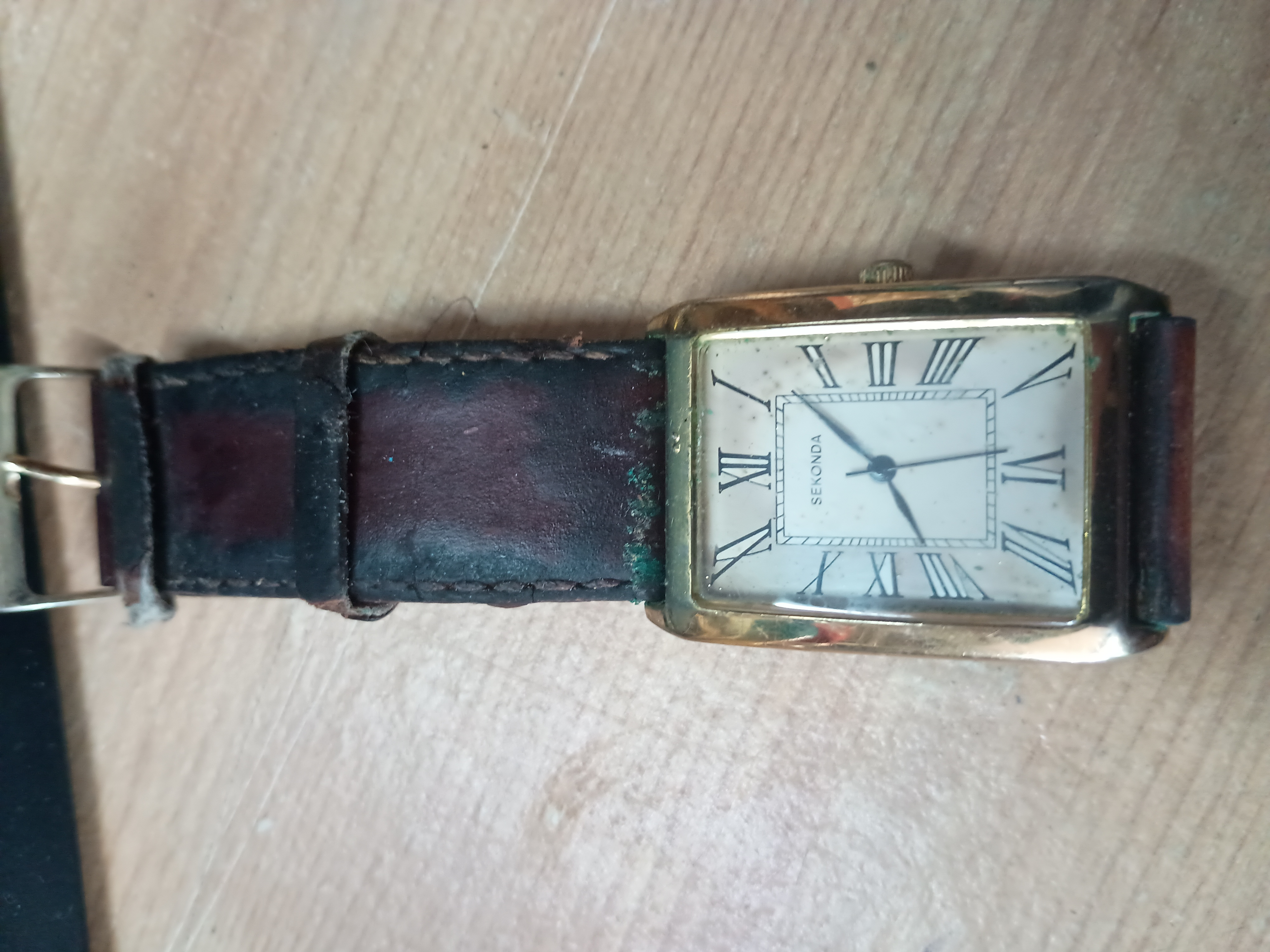 Vintage Sekonda watch