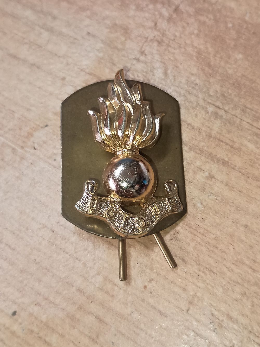 Lot 89: Police/military badge