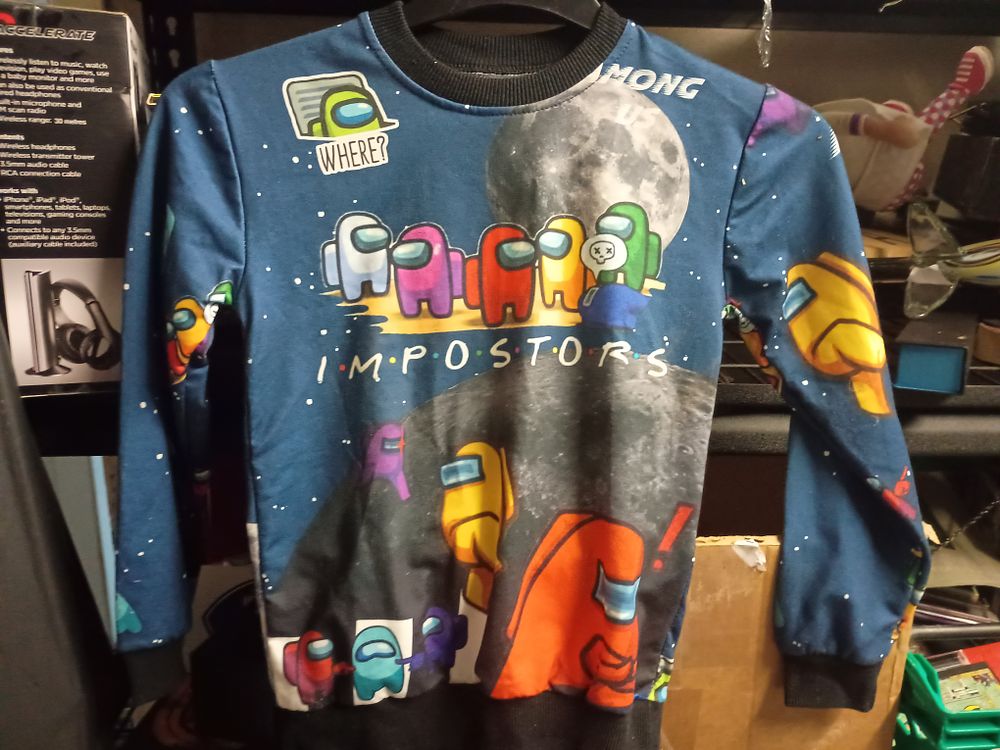 Lot 115: Imposter jumper