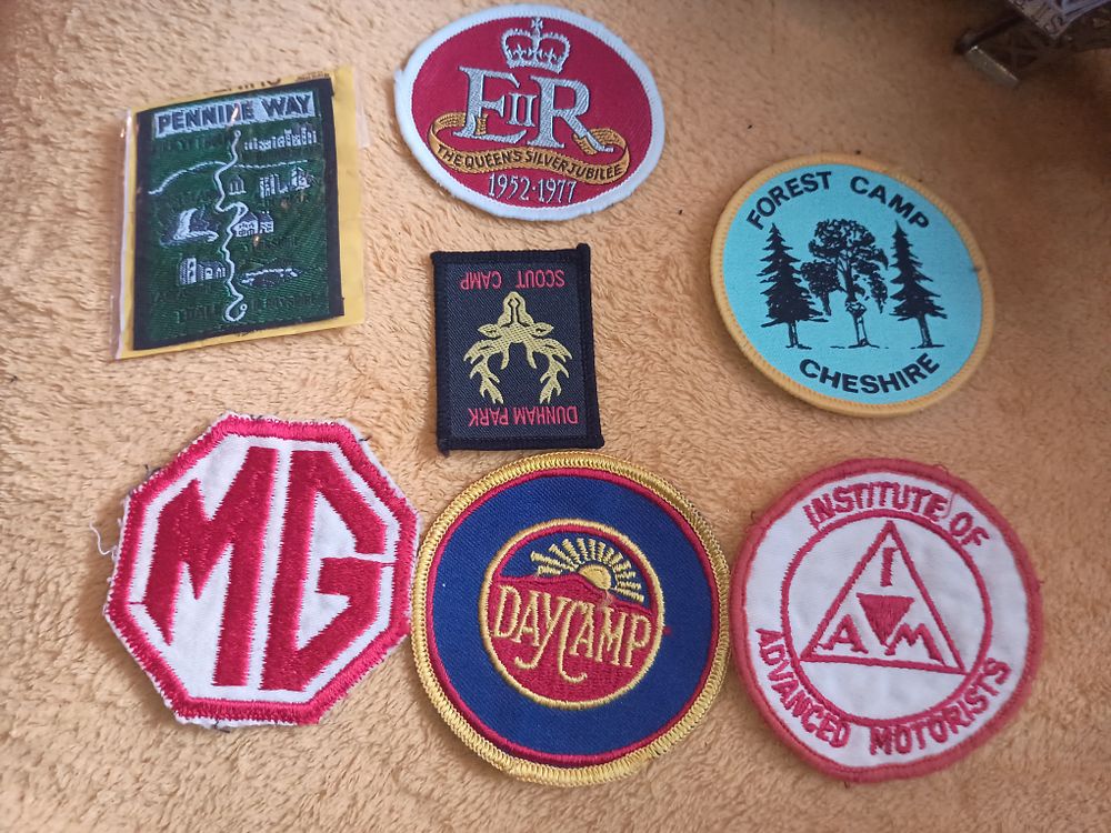 Lot 127: Lot of patches