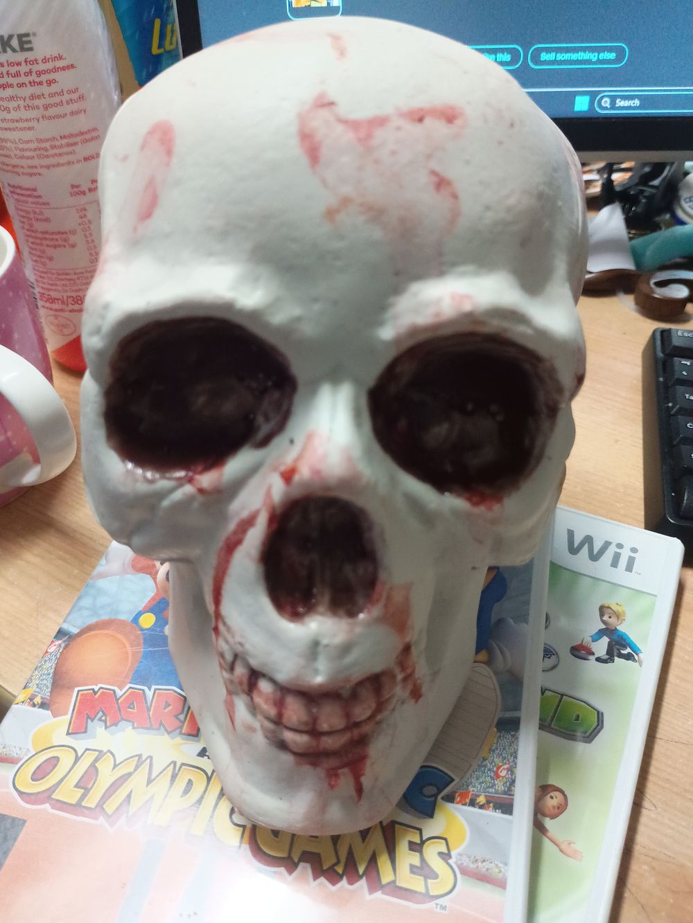 Lot 263: Skull head