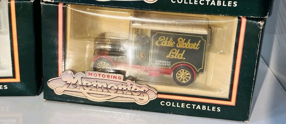 Lot 272: Boxed corgi eddie stobart