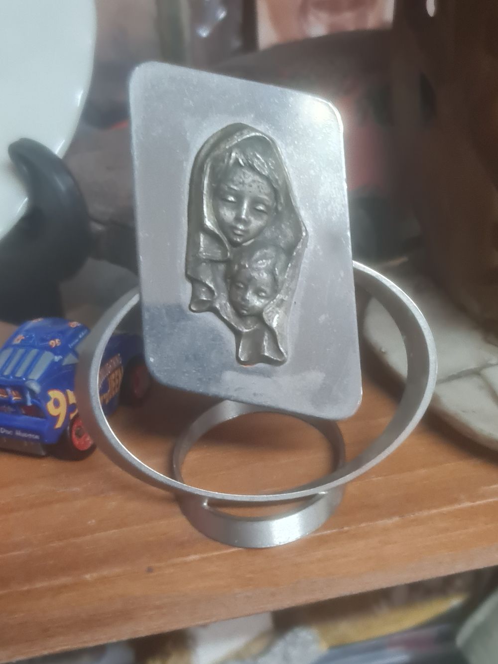 Lot 284: Vintage religious item
