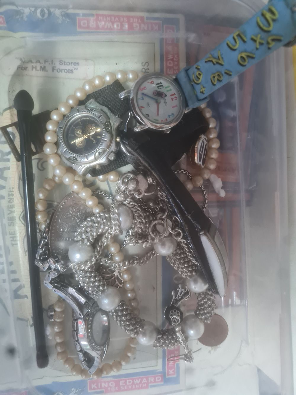 Lot 287: Watch & jewellery lot