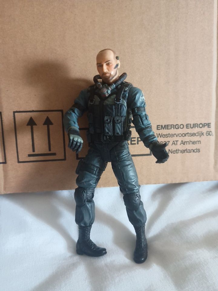 Lot 70b: Soldier action figure