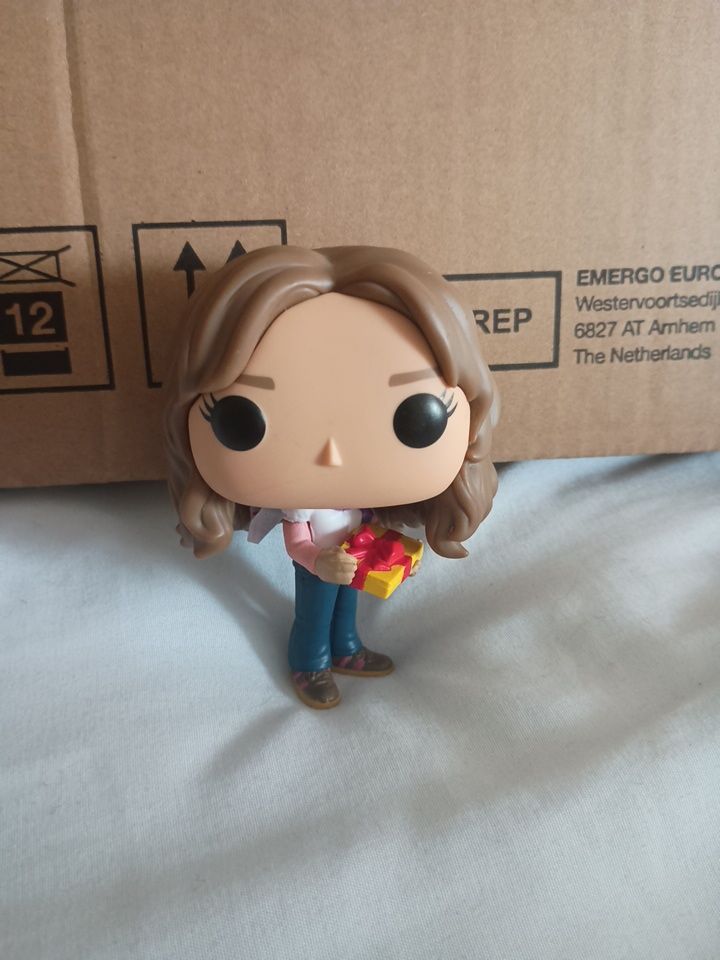Lot 320: Funko POP! Hermione Granger from Harry Potter Holiday series.