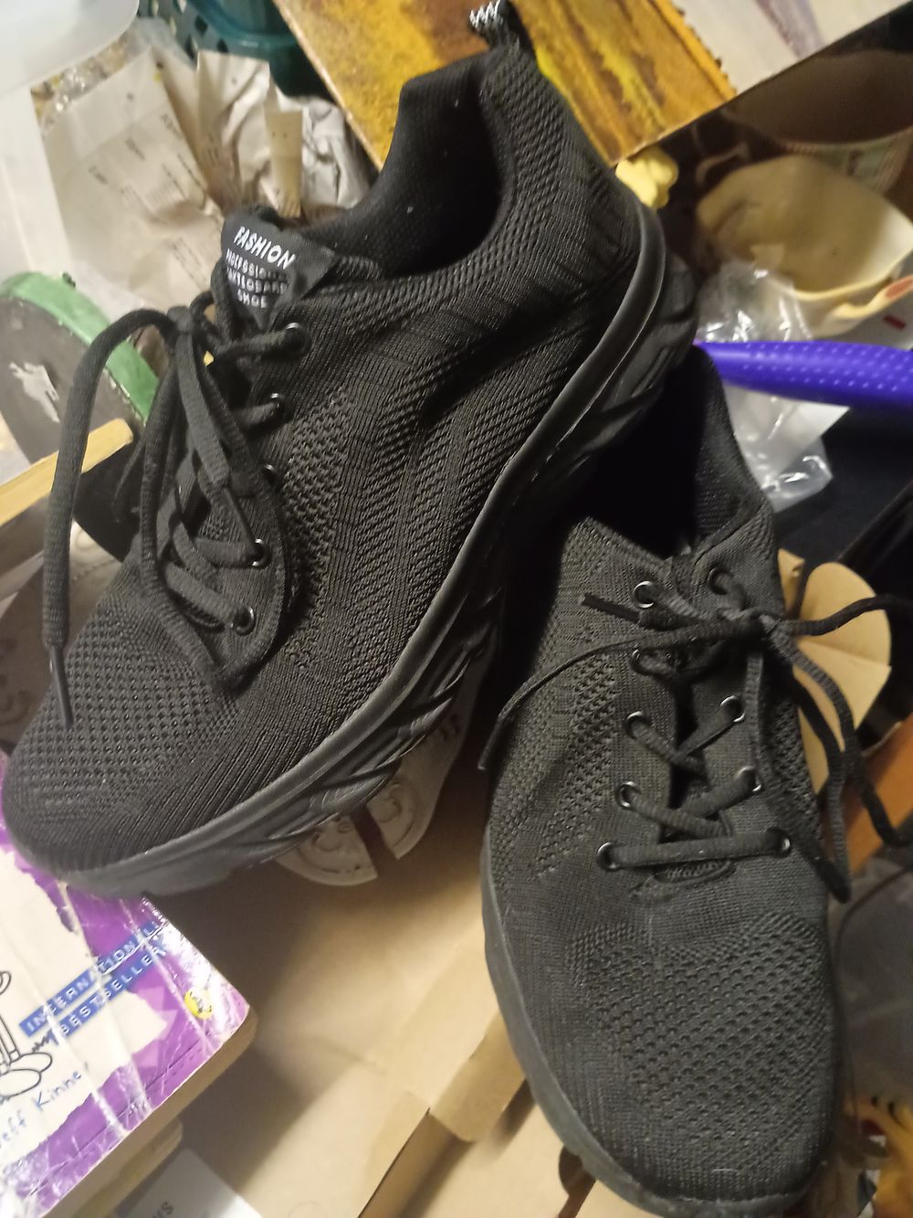 Lot 185a: Mens shoes  good conditions