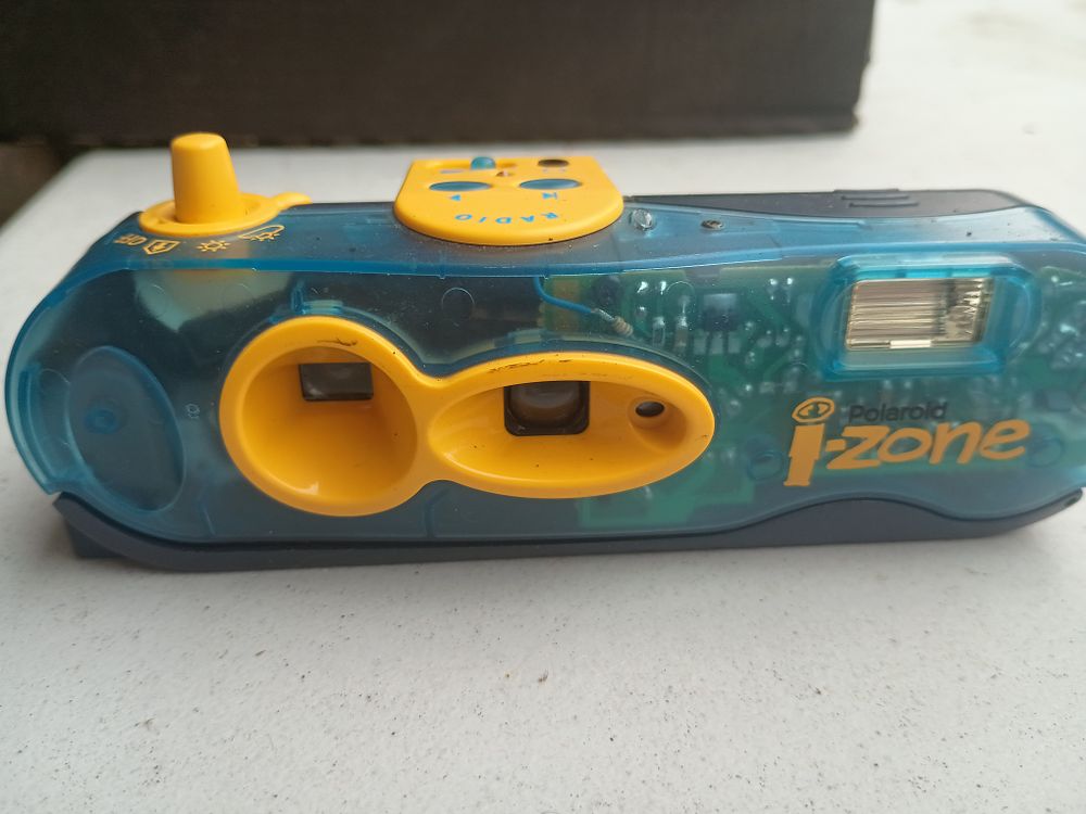Lot 354: Polaroid camera