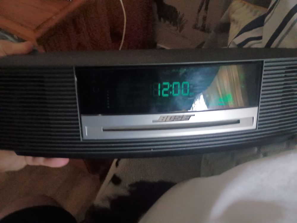 Lot 64d: Bose player working look at price on ebay
