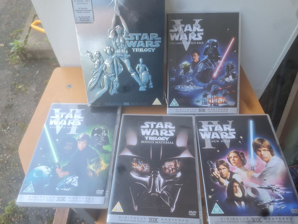 Lot 175: Star wars set