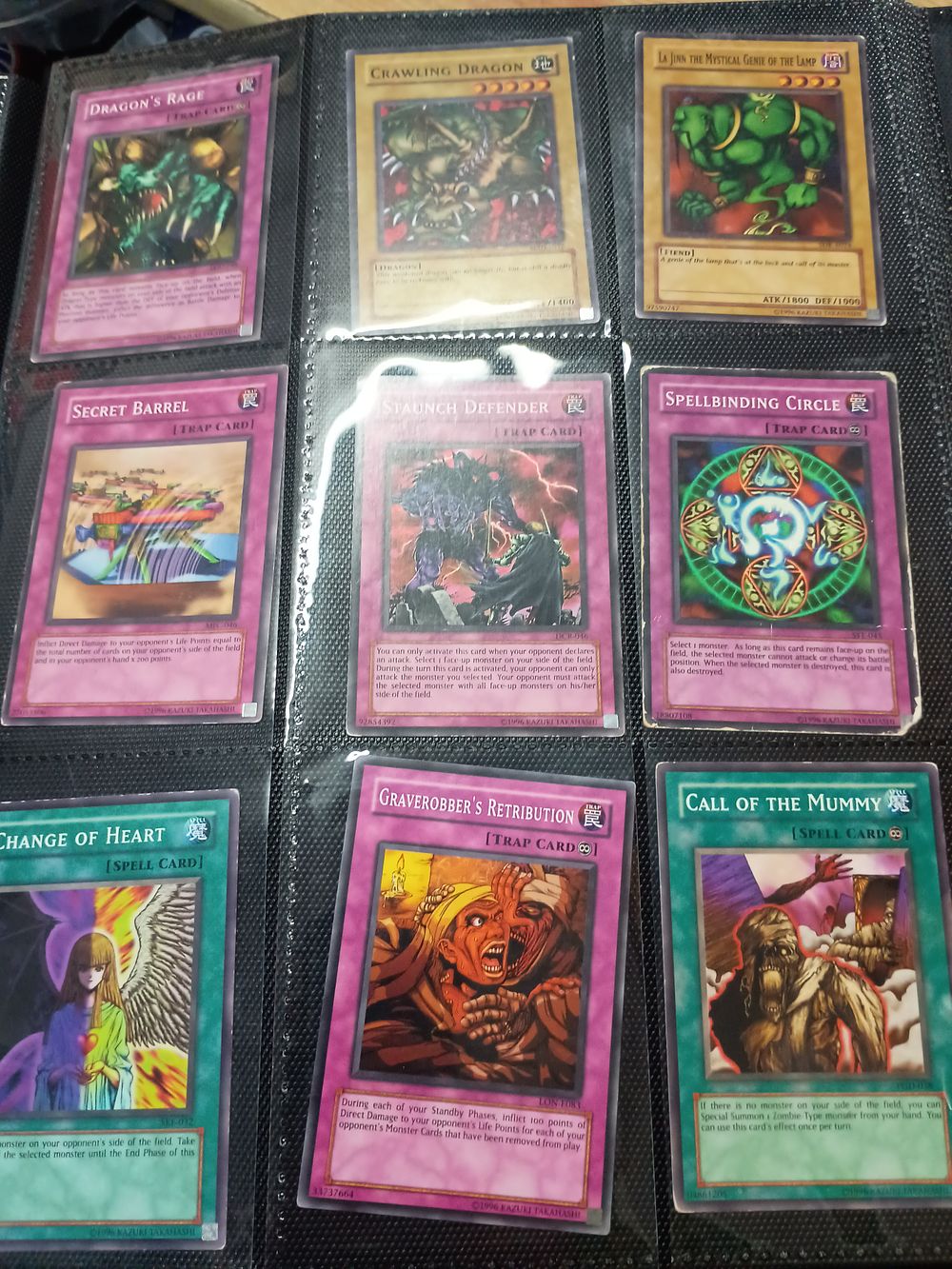Lot 306: Bundle of yo gioh cards