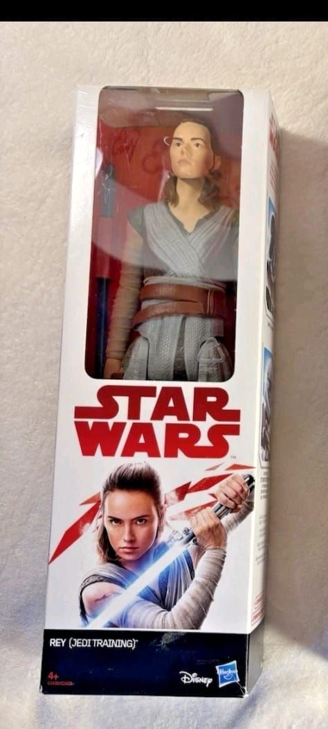 Lot 352: Boxed star wars