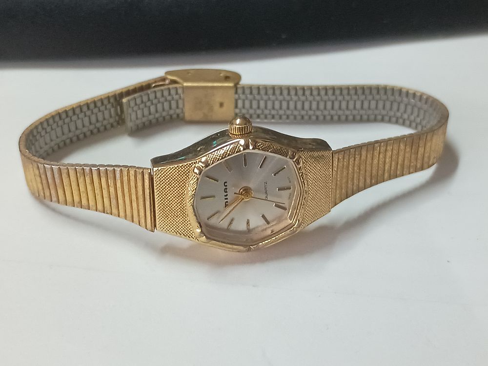 Lot 149: Ladies Milan watch
