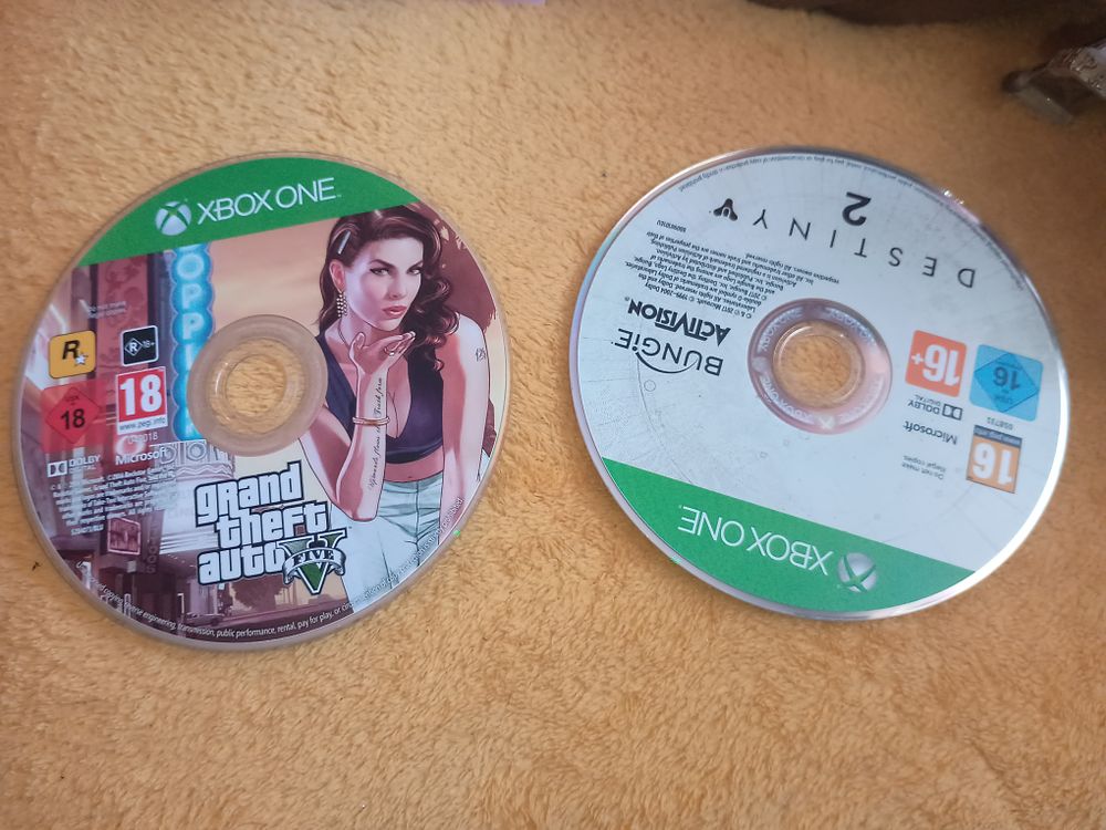 Lot 288: 2 Xbox 1 games
