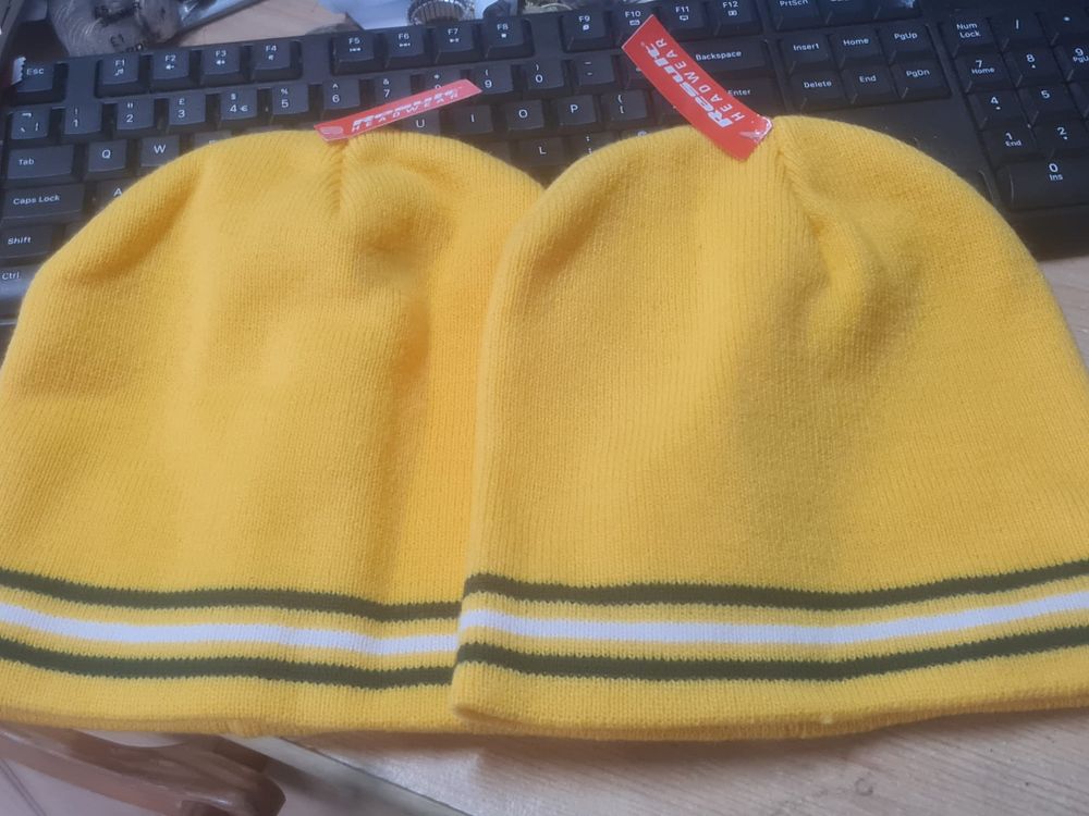 Lot 316: 2 new hats