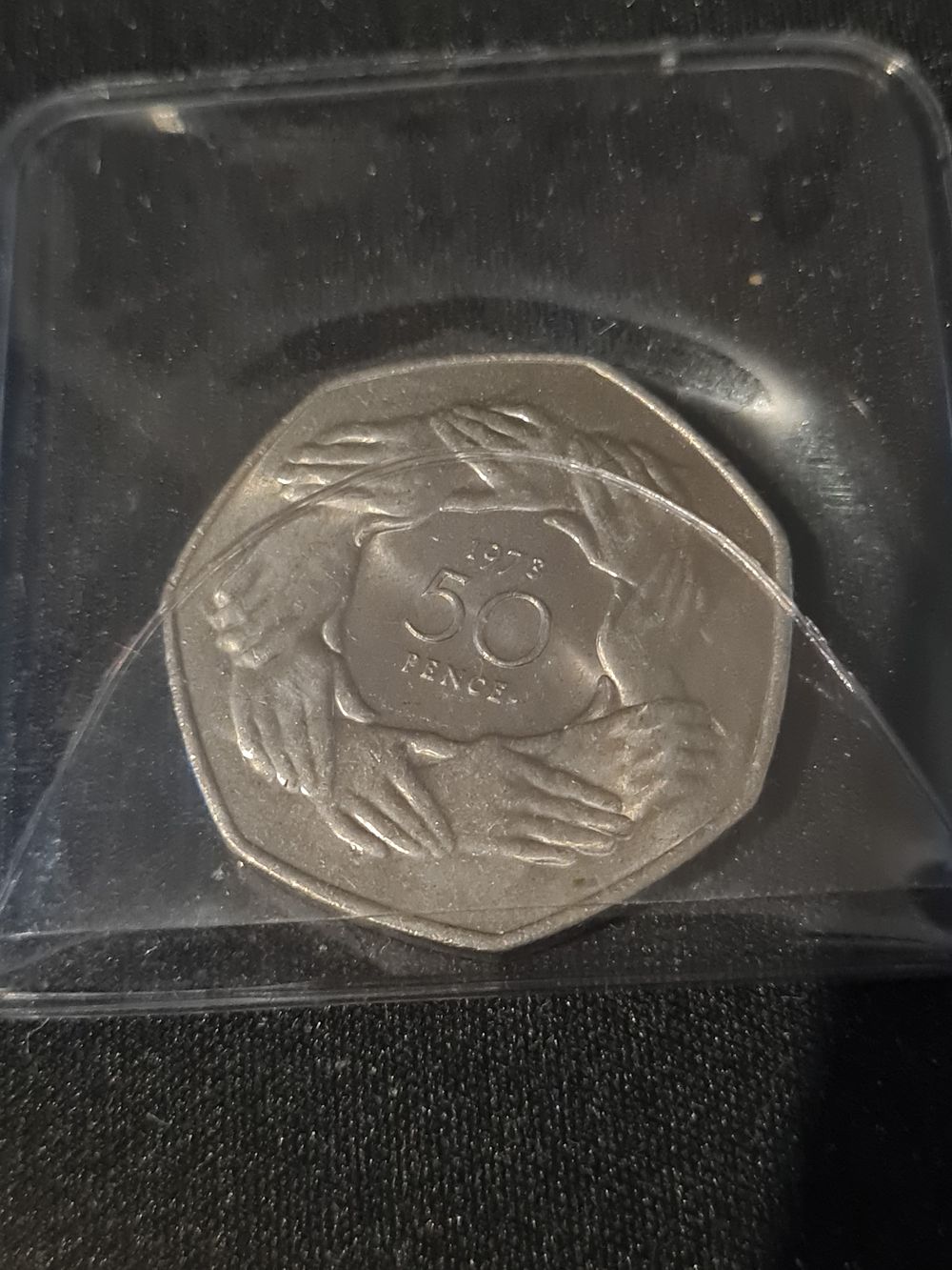 Lot 319: 1978 peace coin