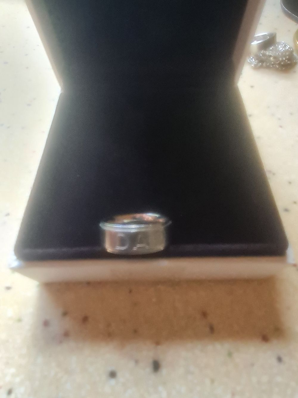 Lot 48: Dad ring