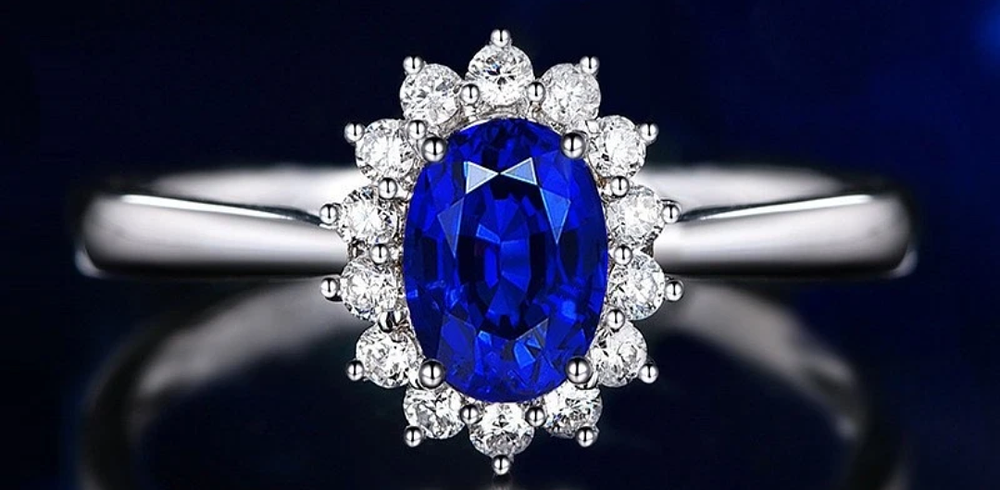 Lot 16: S925 ring