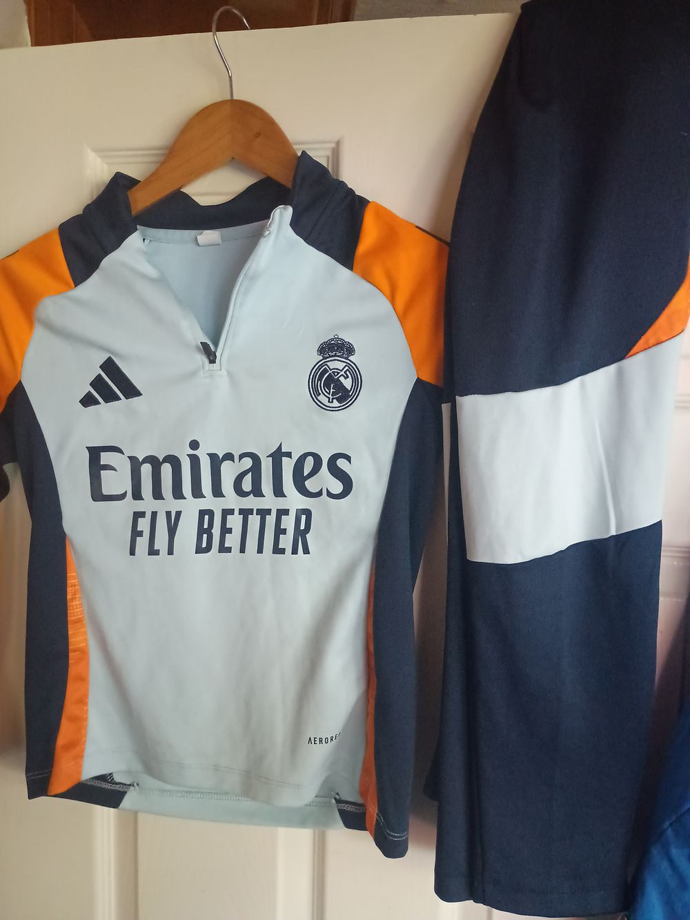 Lot 21: Real Madrid tracksuit