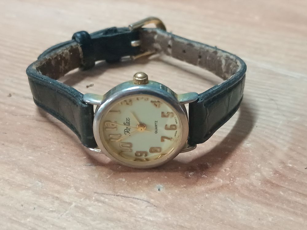 Lot 151: Vintage reflex watch
