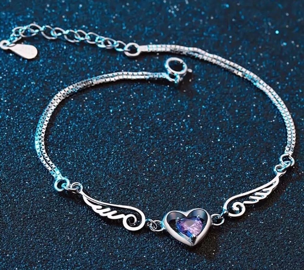 Lot 10: S925 bangle