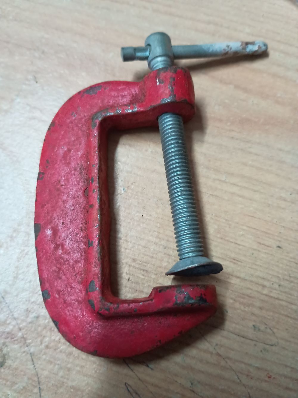 Lot 162: Small clamp