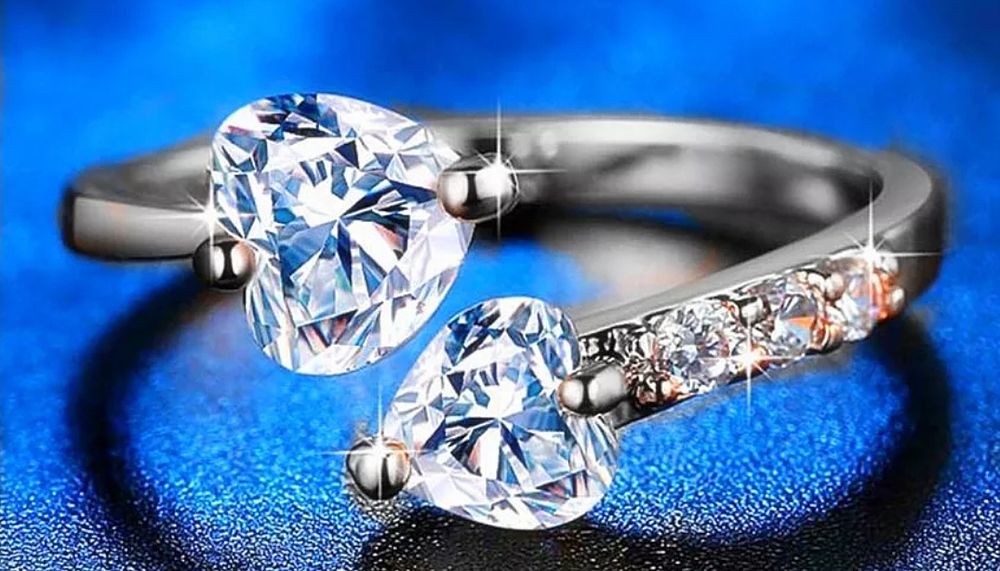 Lot 285: S925 ring