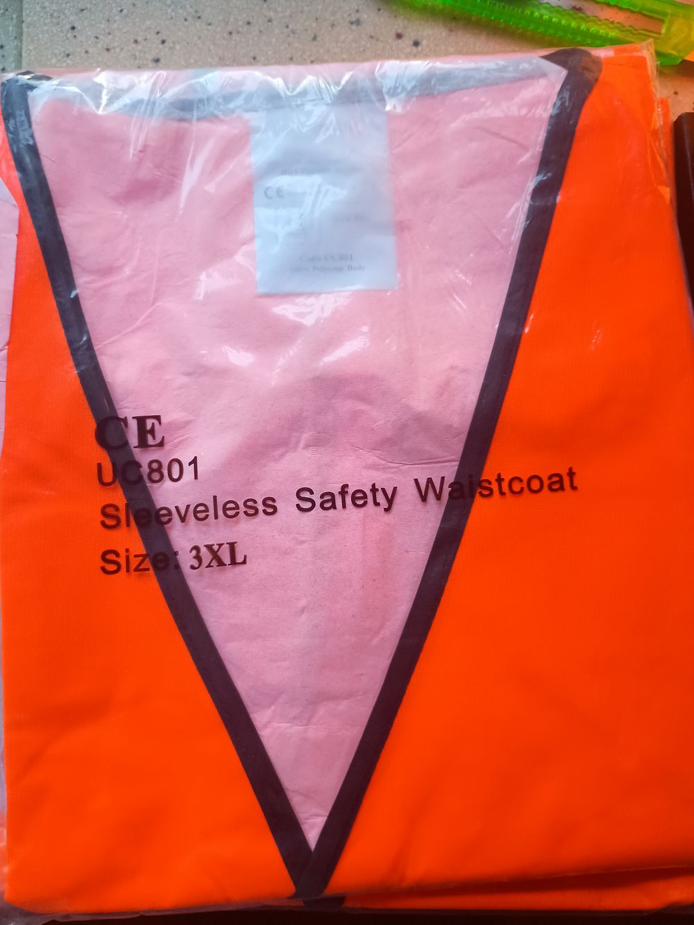 Lot 45: New 3xl high vise safety vest