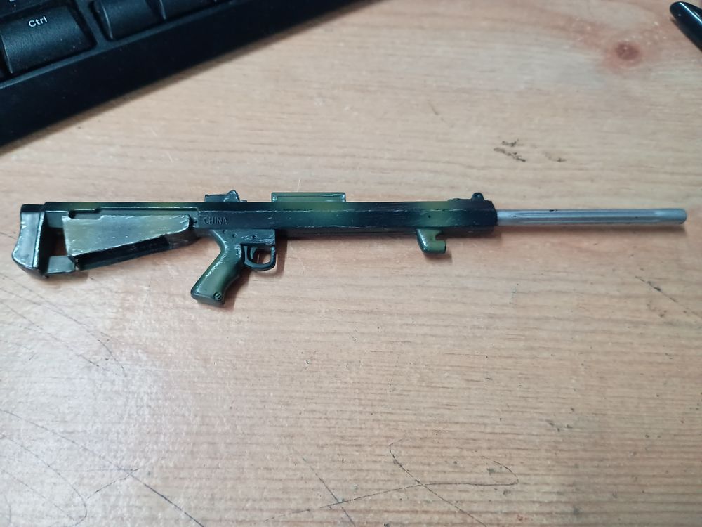 Lot 50: Large action man gun