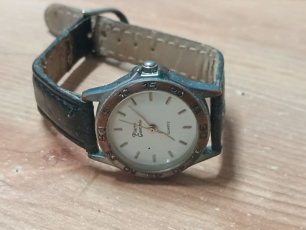 Lot 69: Pierre Gordon watch