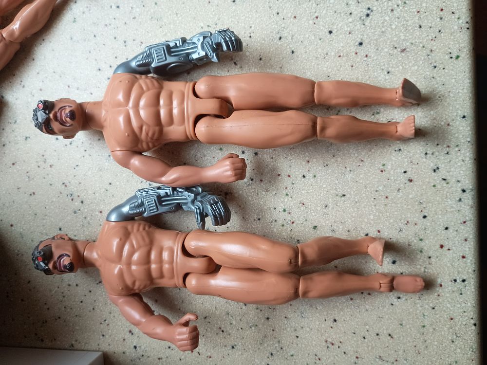 Lot 77: Vintage action man x2