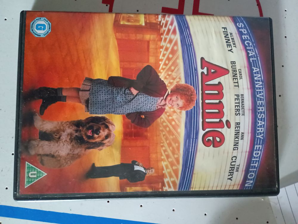 Lot 162: Vintage Annie set
