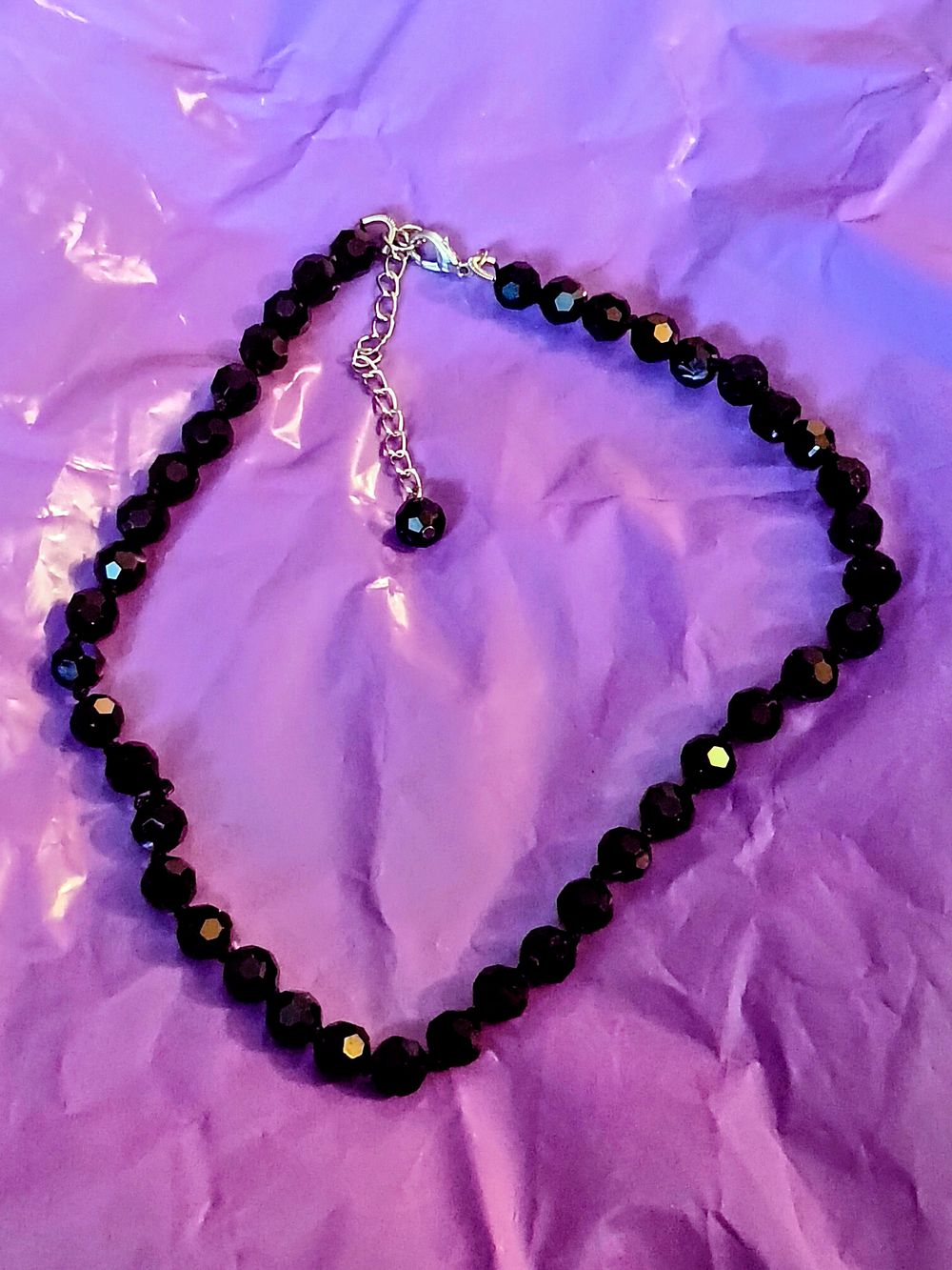 Lot 192: Black bead necklace