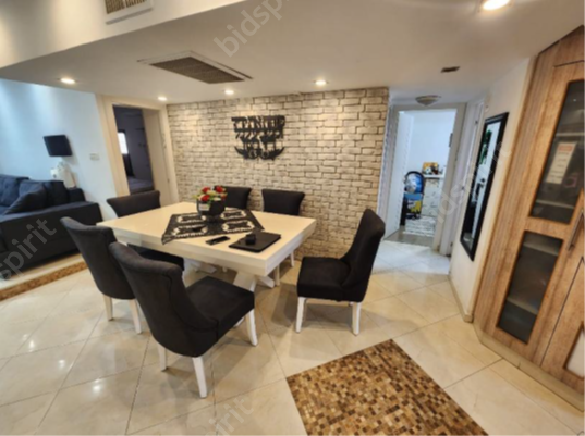 בראון, צאודר-אסלן, משרד עורכי דין | התמחרות אינטרנטית - דירה באור יהודה מנאמן